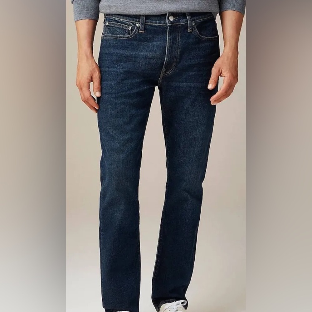J Crew 1040 Athletic Tapered-fit jean in one-year wash size 29x32